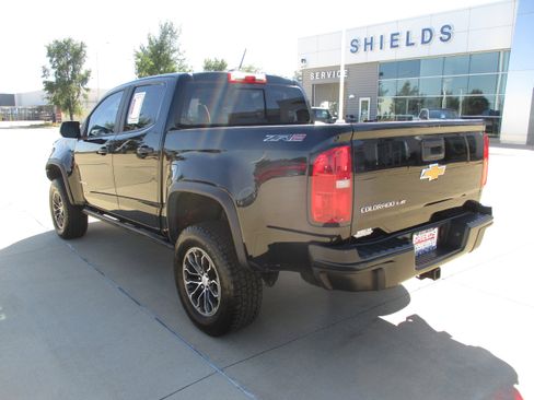Used 2018 Chevrolet Colorado ZR2 AWD/4WD image 3