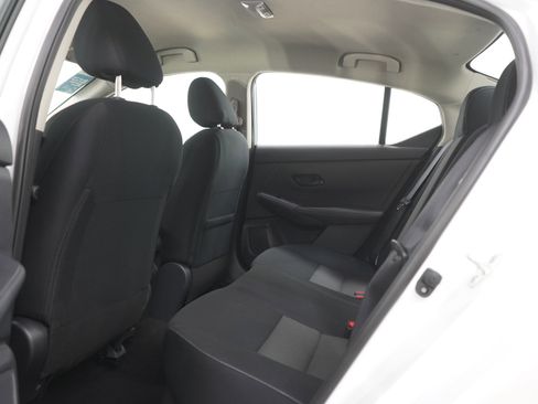 Used 2025 Nissan Sentra SV w/ All-Weather Package FWD image 16