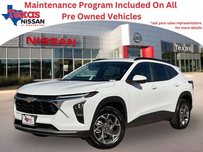 Used 2025 Chevrolet Trax LT