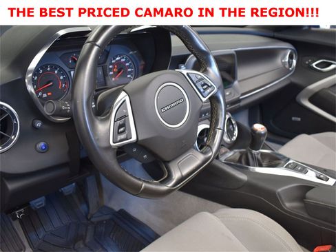 Used 2022 Chevrolet Camaro LT w/ Technology Package image 12