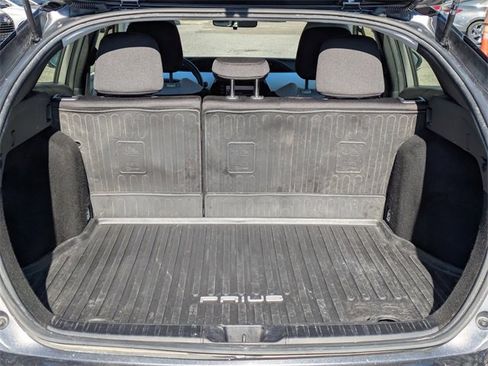 Used 2022 Toyota Prius LE image 11