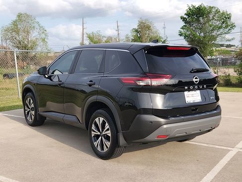 Certified 2023 Nissan Rogue SV image 7