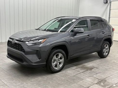 Used 2025 Toyota RAV4 XLE FWD image 5