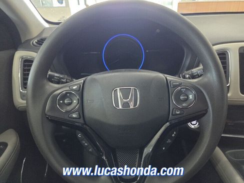Used 2022 Honda HR-V EX image 10