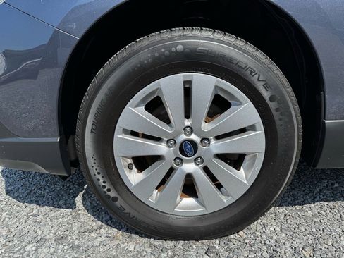 Used 2015 Subaru Outback 2.5i Premium image 8