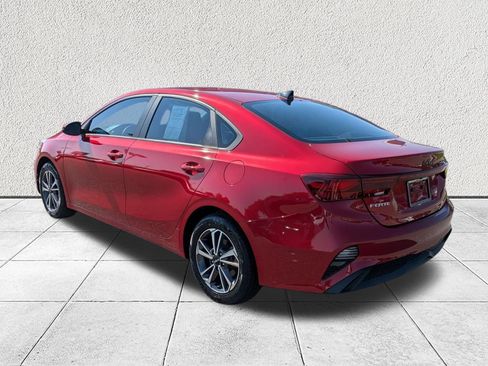 Used 2023 Kia Forte LXS w/ LXS Technology Package FWD image 5