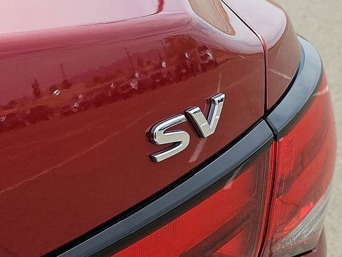 Used 2024 Nissan Sentra SV FWD image 12