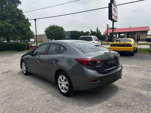 Used 2018 MAZDA MAZDA3 Sport image 7