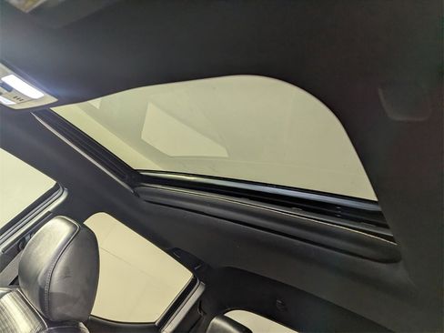 Used 2020 Toyota Tacoma Limited image 13