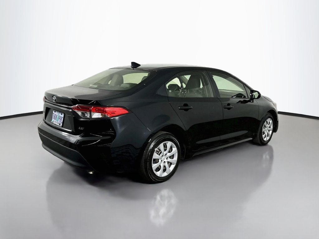 Used 2023 Toyota Corolla LE FWD image 8