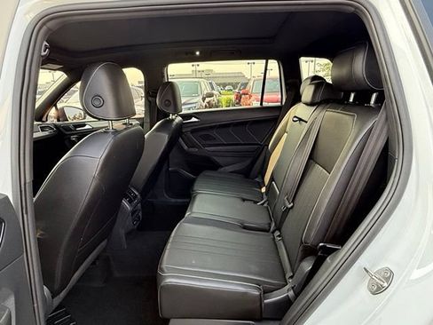 Used 2024 Volkswagen Tiguan SE R-Line AWD/4WD image 20