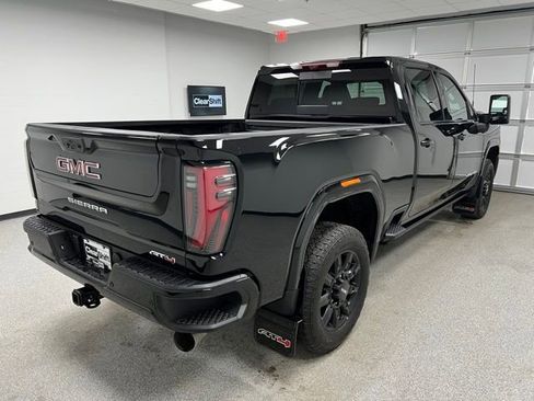 Used 2025 GMC Sierra 3500 AT4 w/ AT4 Premium Plus Package AWD/4WD image 10