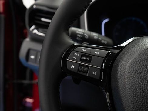 New 2025 Honda Pilot Touring image 23