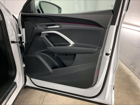 Certified 2025 Audi Q5 Premium w/ Convenience Package image 25