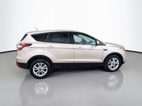 Used 2017 Ford Escape SE FWD image 10