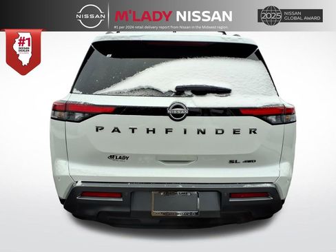 New 2026 Nissan Pathfinder SL image 6
