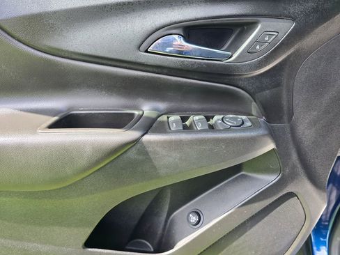 Used 2022 Chevrolet Equinox LT FWD image 12