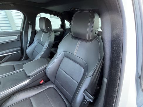 Certified 2024 Jaguar XF R-Dynamic SE image 15