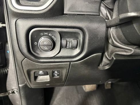 Used 2019 RAM 1500 Big Horn image 18