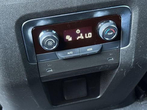 Used 2025 Chevrolet Tahoe LT AWD/4WD image 42