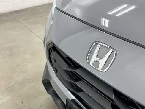Used 2025 Honda HR-V Sport image 30