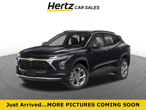 Used 2025 Chevrolet Trax LT w/ LT Convenience Package FWD image 1