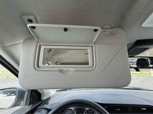 Used 2025 Nissan Kicks Play S image 28