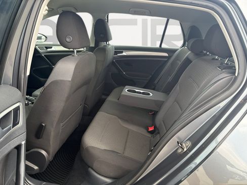 Used 2016 Volkswagen Golf S FWD image 20