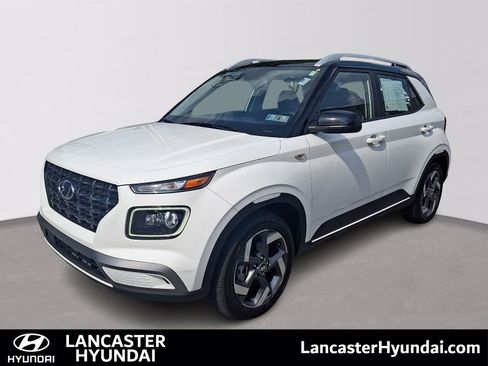 Certified 2023 Hyundai Venue Limited w/ Cargo Package FWD image 1