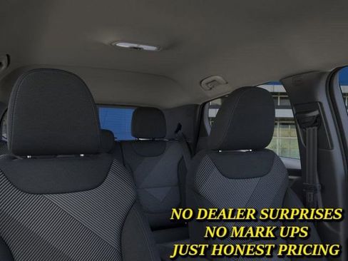 New 2027 Chevrolet Bolt LT w/ Comfort Package FWD image 24