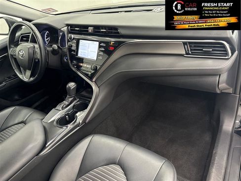 Used 2019 Toyota Camry SE w/ Convenience Package FWD image 47