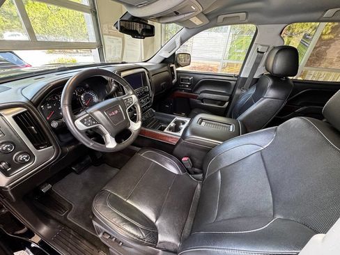 Used 2018 GMC Sierra 1500 SLT AWD/4WD image 18