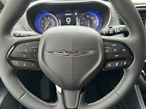New 2026 Chrysler Pacifica Limited w/ S Appearance Package image 22