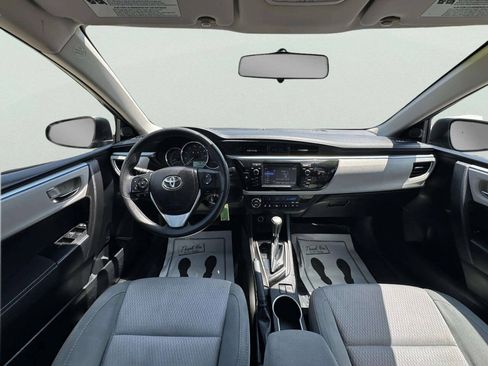 Used 2014 Toyota Corolla LE FWD image 17