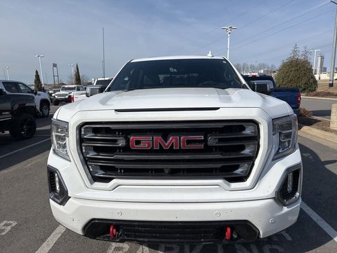 Used 2019 GMC Sierra 1500 AT4 w/ AT4 Premium Package image 2