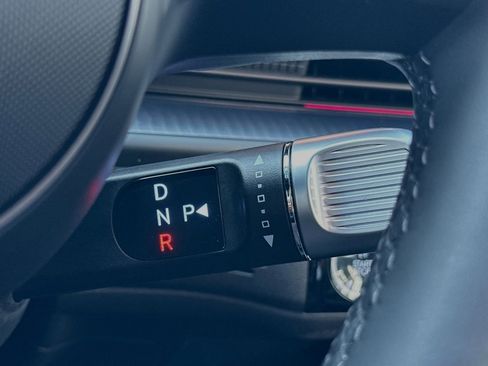 New 2024 Hyundai Ioniq 6 Limited image 24