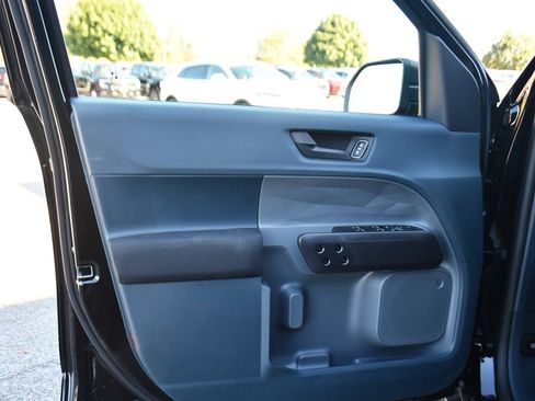 New 2025 Ford Maverick XL image 20