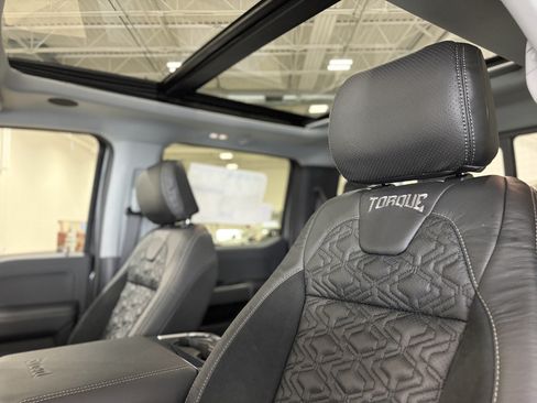 New 2026 Ford F250 Lariat w/ Black Appearance Package AWD/4WD image 25