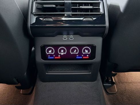 New 2026 BMW i5 eDrive40 w/ M Sport Package AWD/4WD image 28
