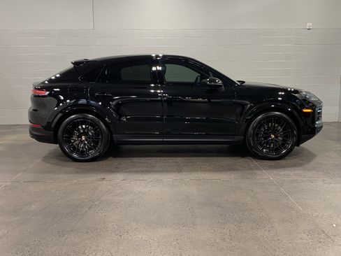New 2026 Porsche Cayenne Coupe image 8