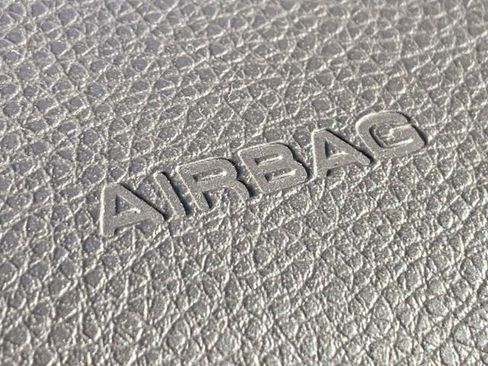 Used 2018 Ford F150 Lariat image 34