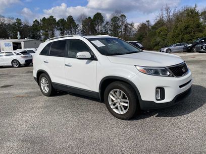 Used 2014 Kia Sorento LX w/ Touring Package (LX)