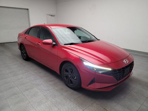 Used 2021 Hyundai Elantra SEL FWD image 13