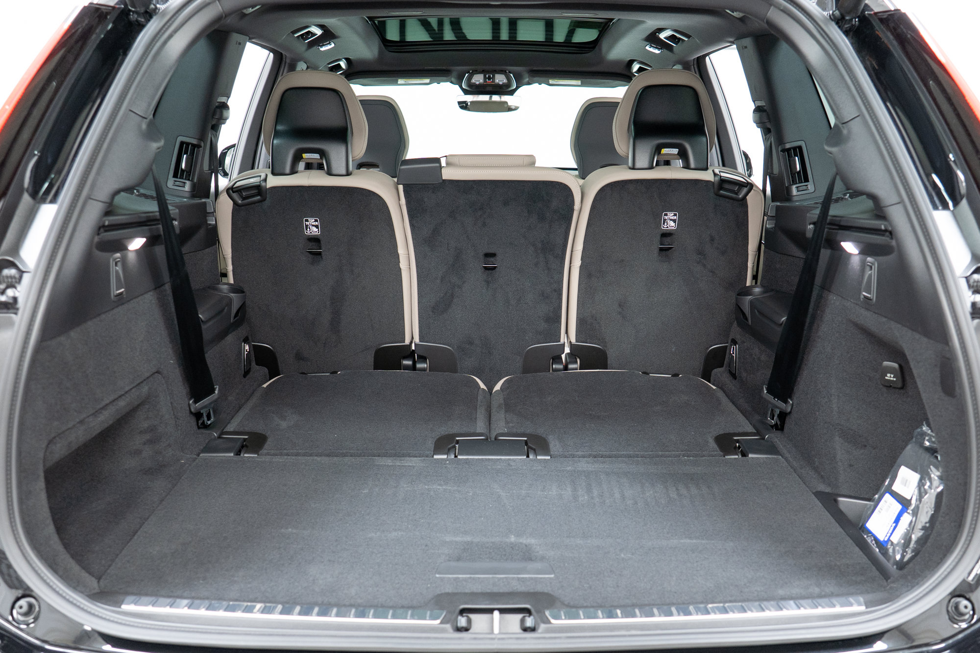 New 2026 Volvo XC90 T8 Plus w/ Protection Package Premier AWD/4WD image 10
