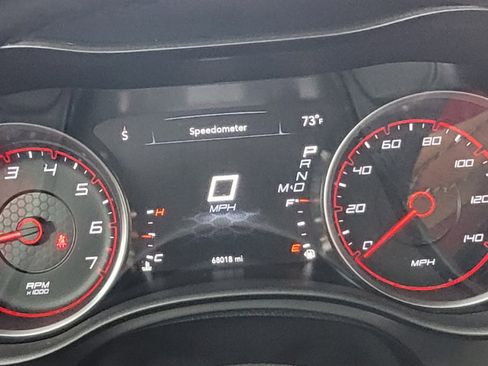 Used 2020 Dodge Charger SXT image 12