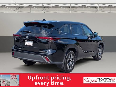 Used 2025 Toyota Highlander XLE AWD/4WD image 6