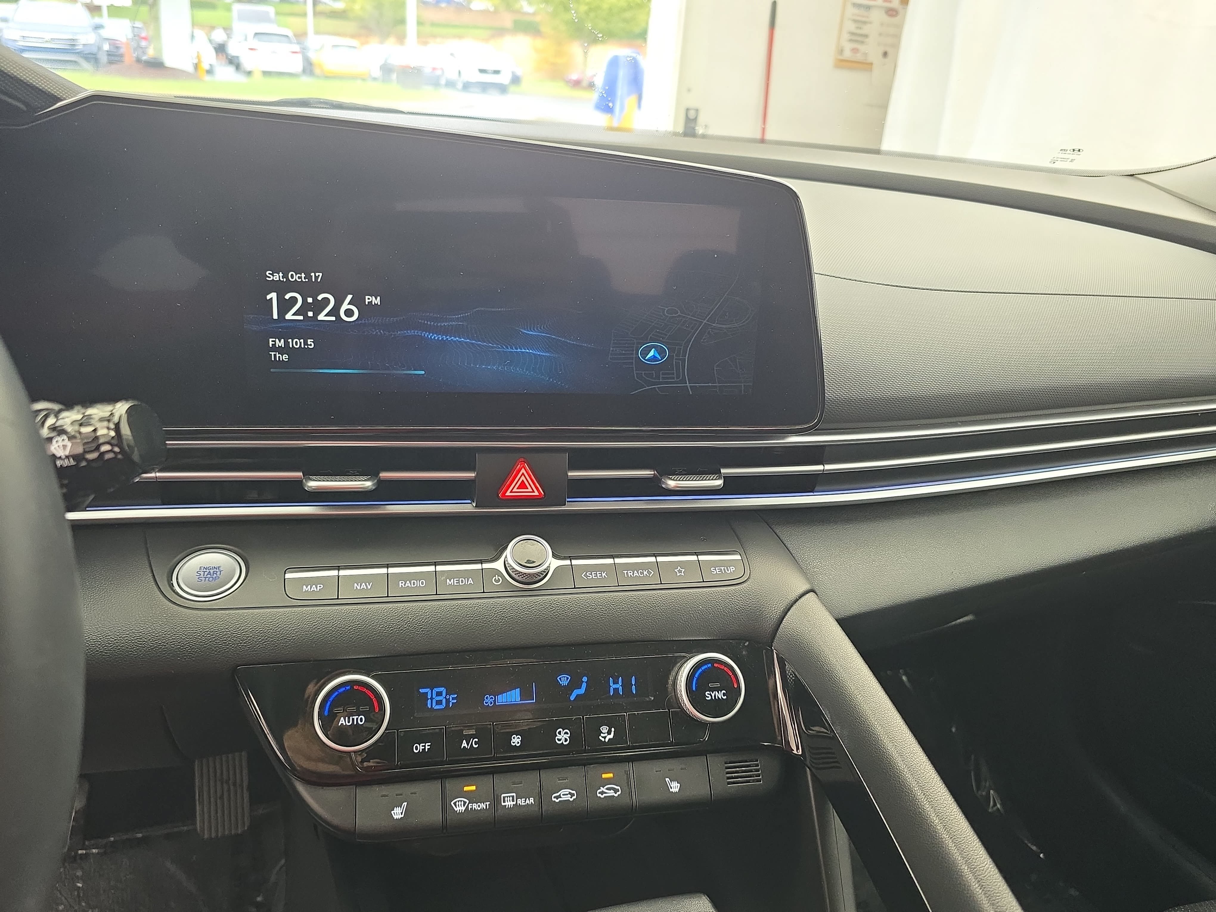 Used 2025 Hyundai Elantra Limited FWD image 19