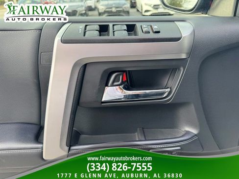 Used 2023 Toyota 4Runner Limited image 14