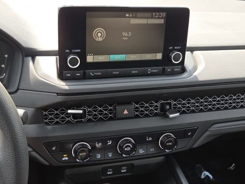 Certified 2023 Honda Accord EX image 31