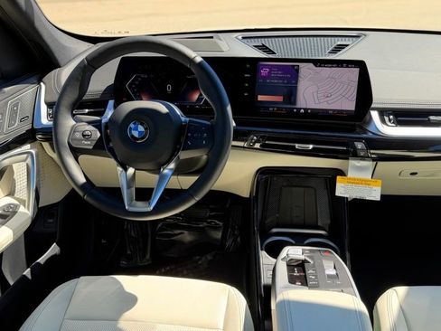 New 2026 BMW X1 xDrive28i w/ Technology Package AWD/4WD image 10